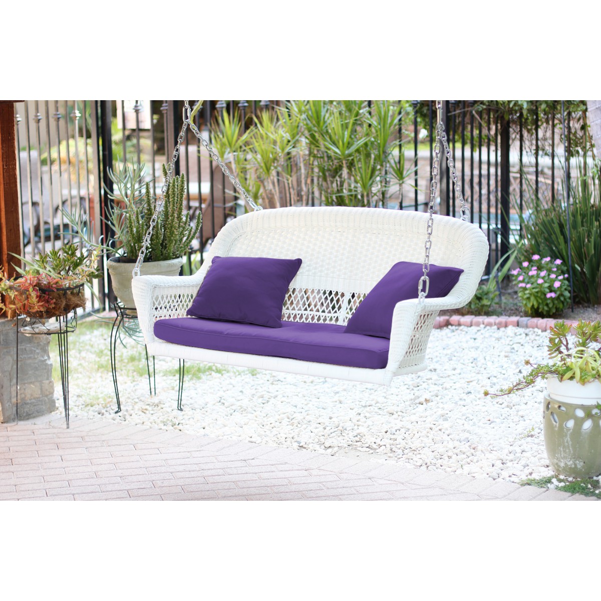 White resin best sale wicker porch swing