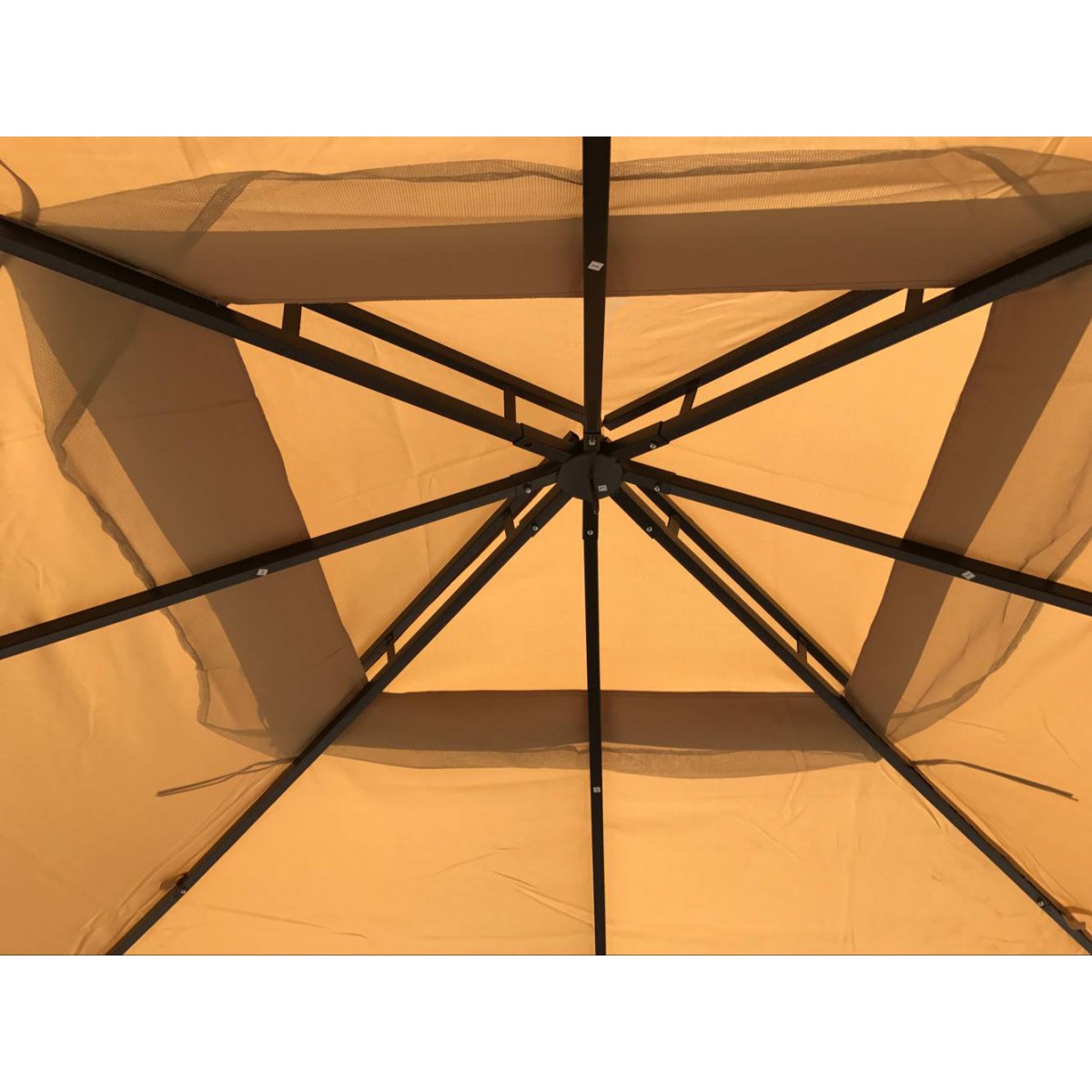 10' x 10 'Metal Gazebo With Double Roof And Netting