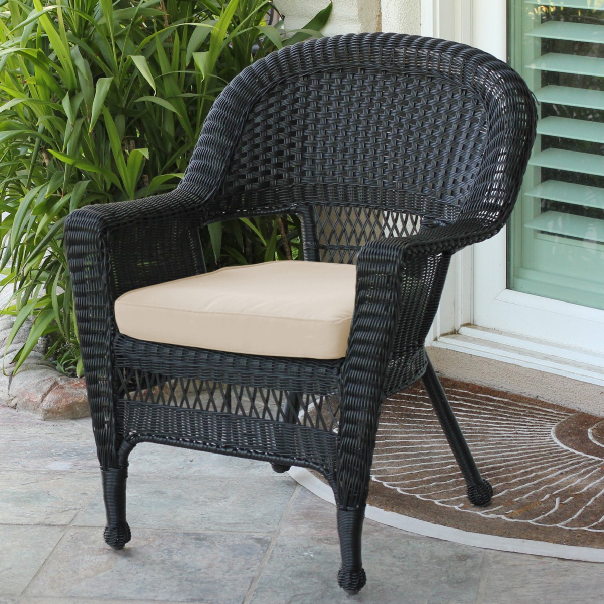 tan wicker chair cushions