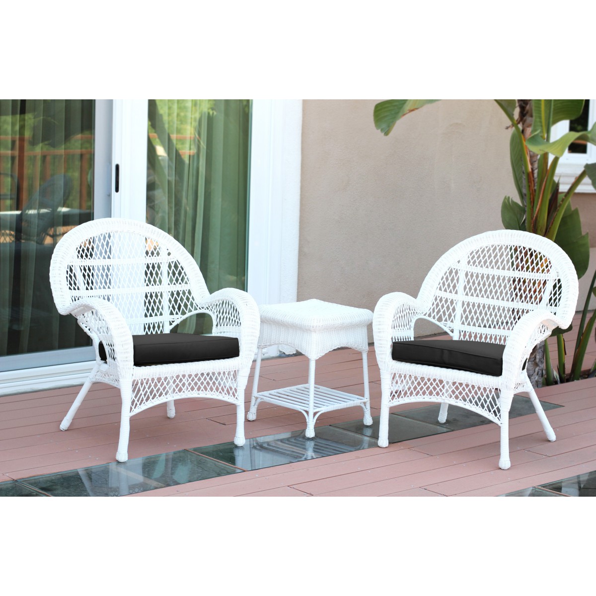Black and store white wicker cushions